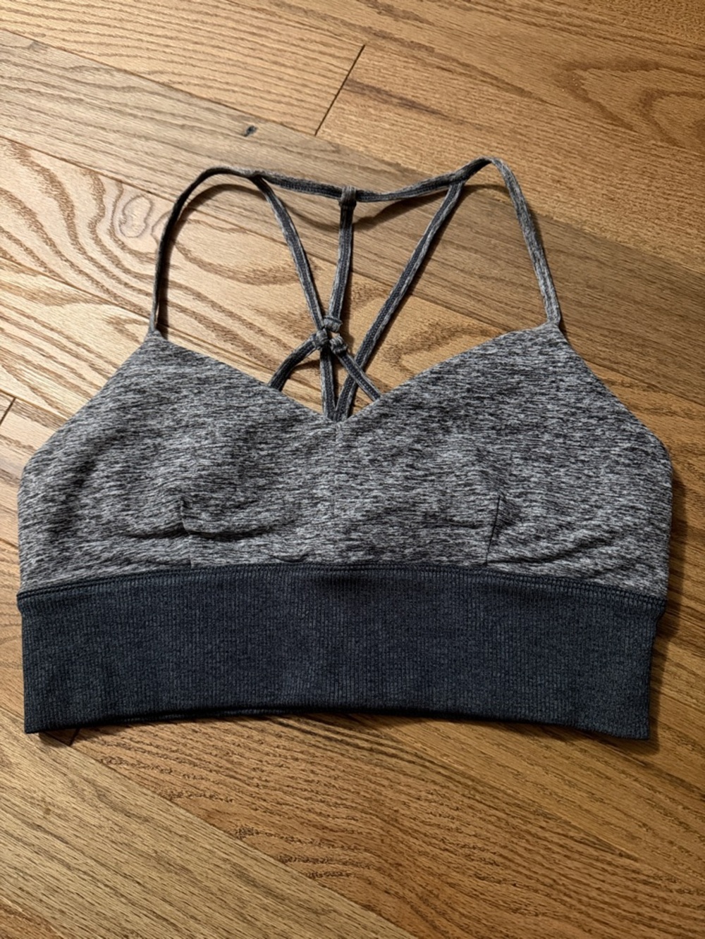 ALO Yoga Gray Strappy Sports Bralette